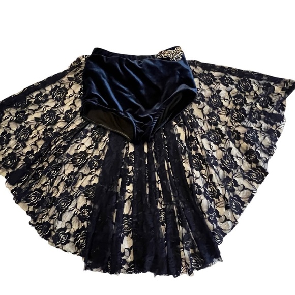 10th House small adult 2 piece dance set navy red lace Applique recital - Picture 6 of 16